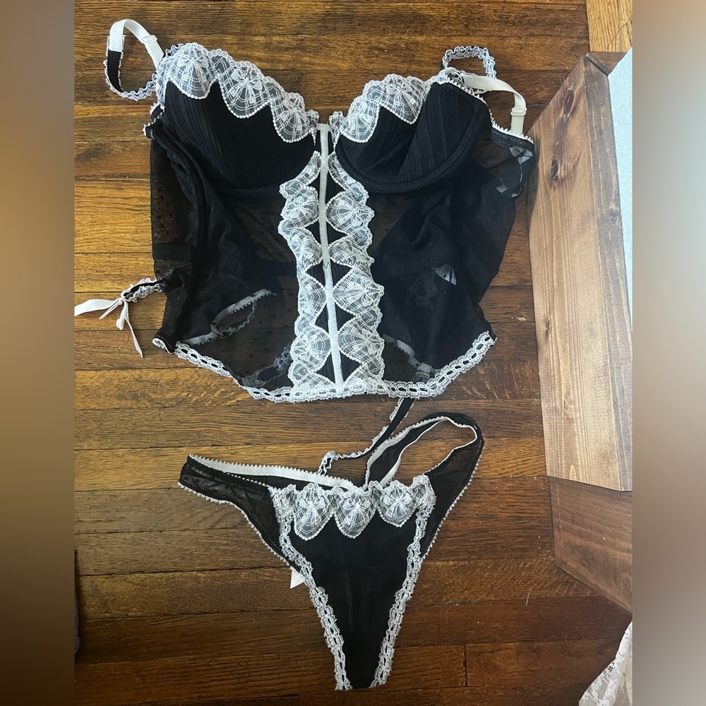 Cassandra Intimates Set